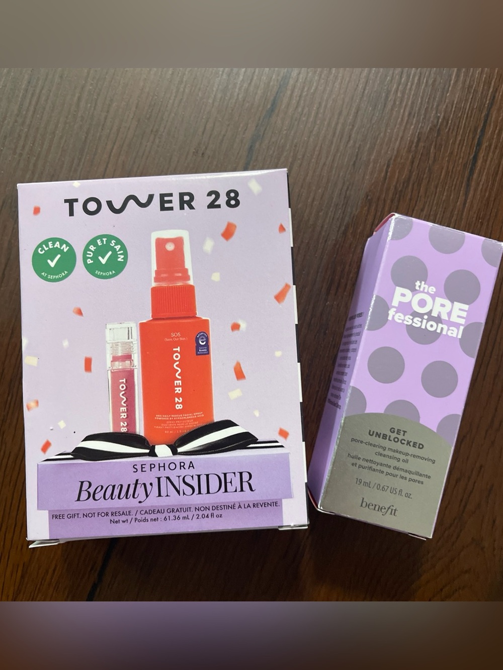 Tower 28 Makeup Duo Gift Set  and free item